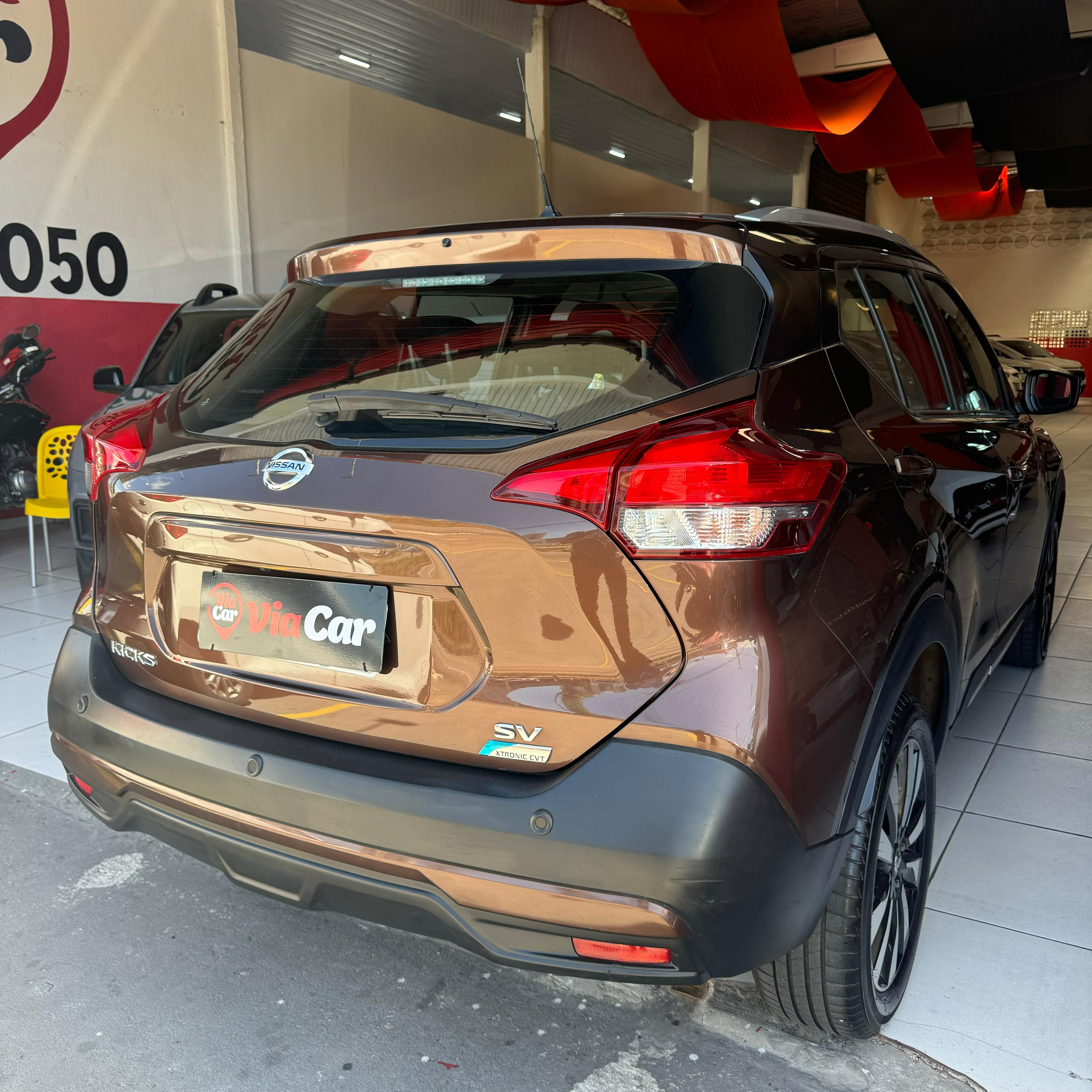 NISSAN         KICKS