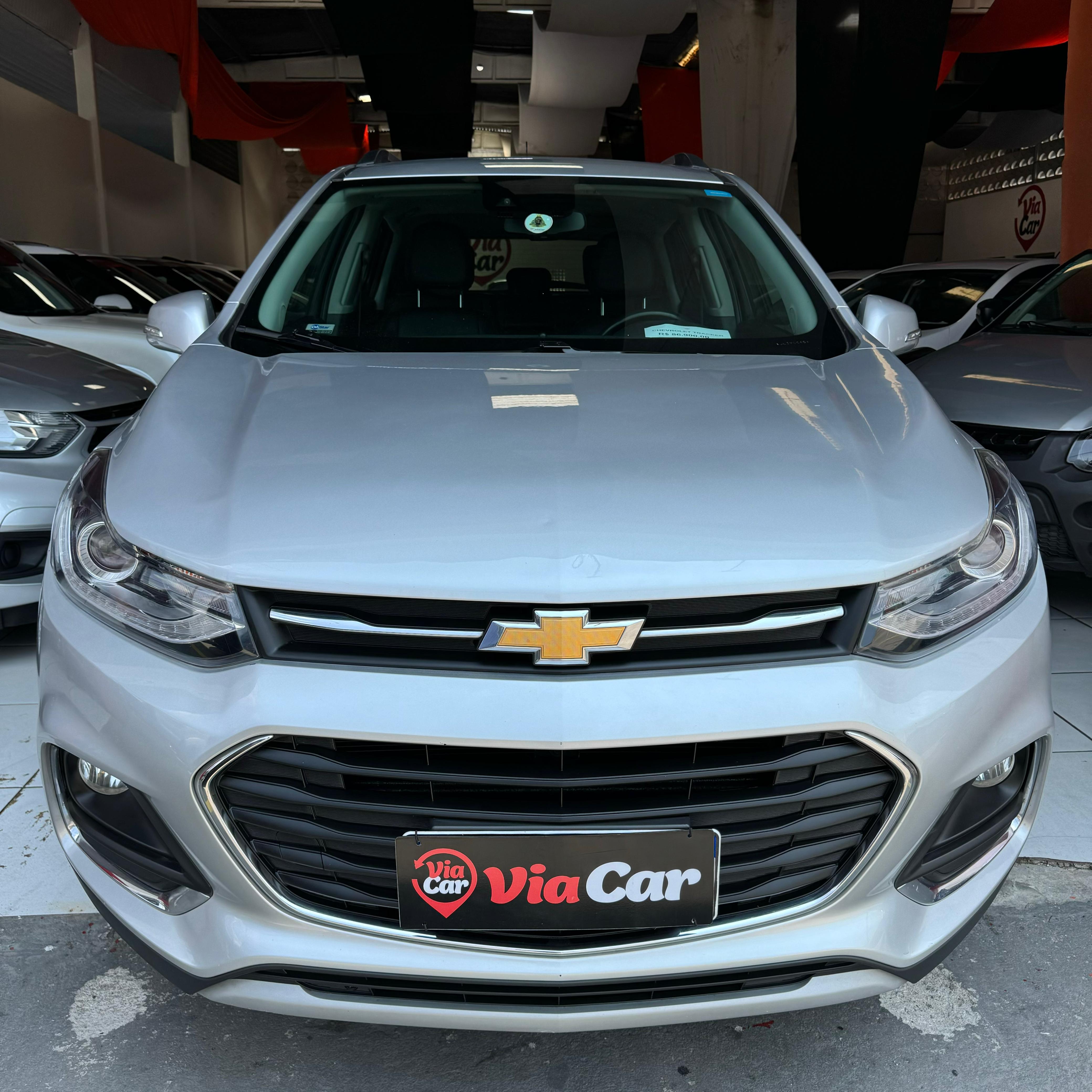 CHEVROLET         TRACKER