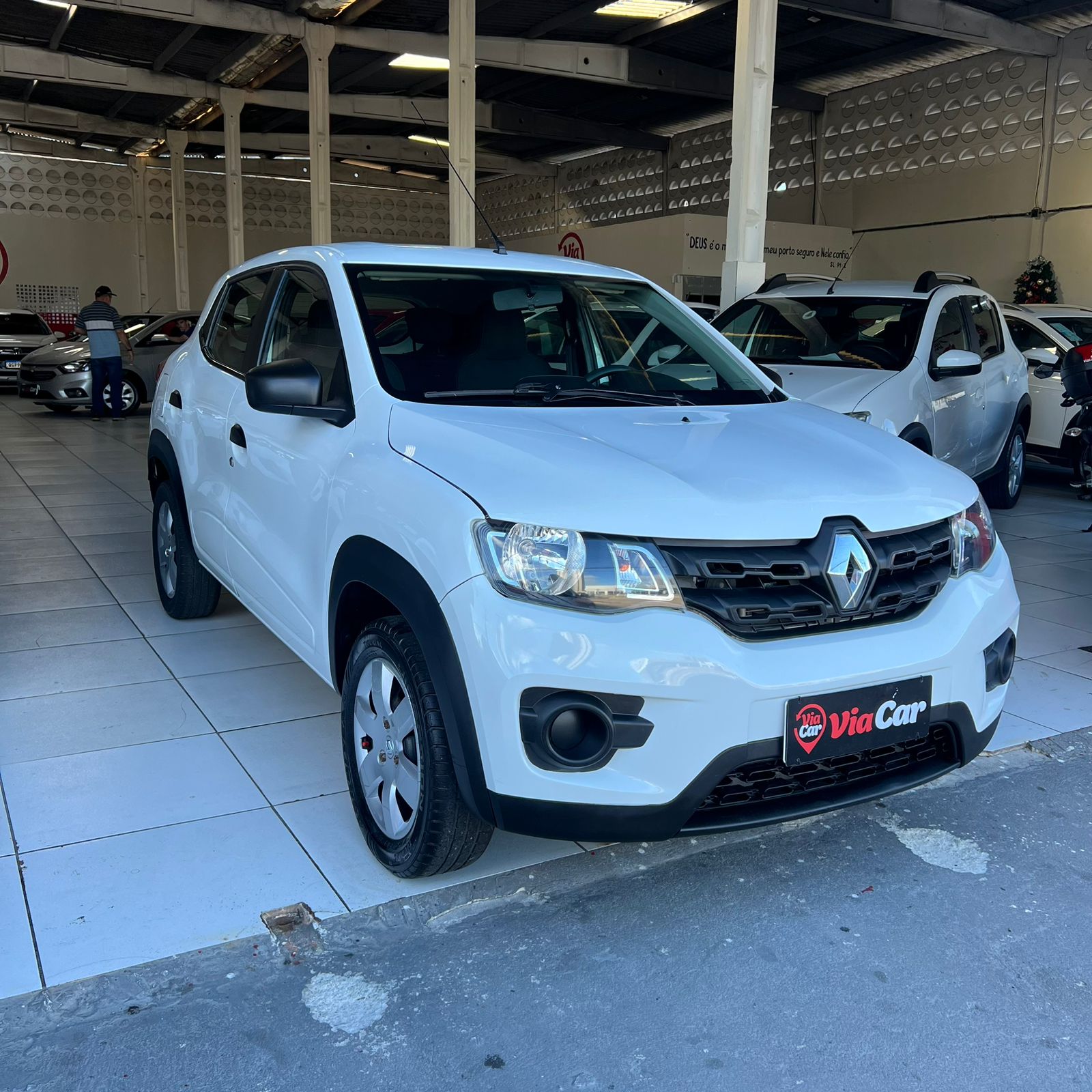 RENAULT         KWID