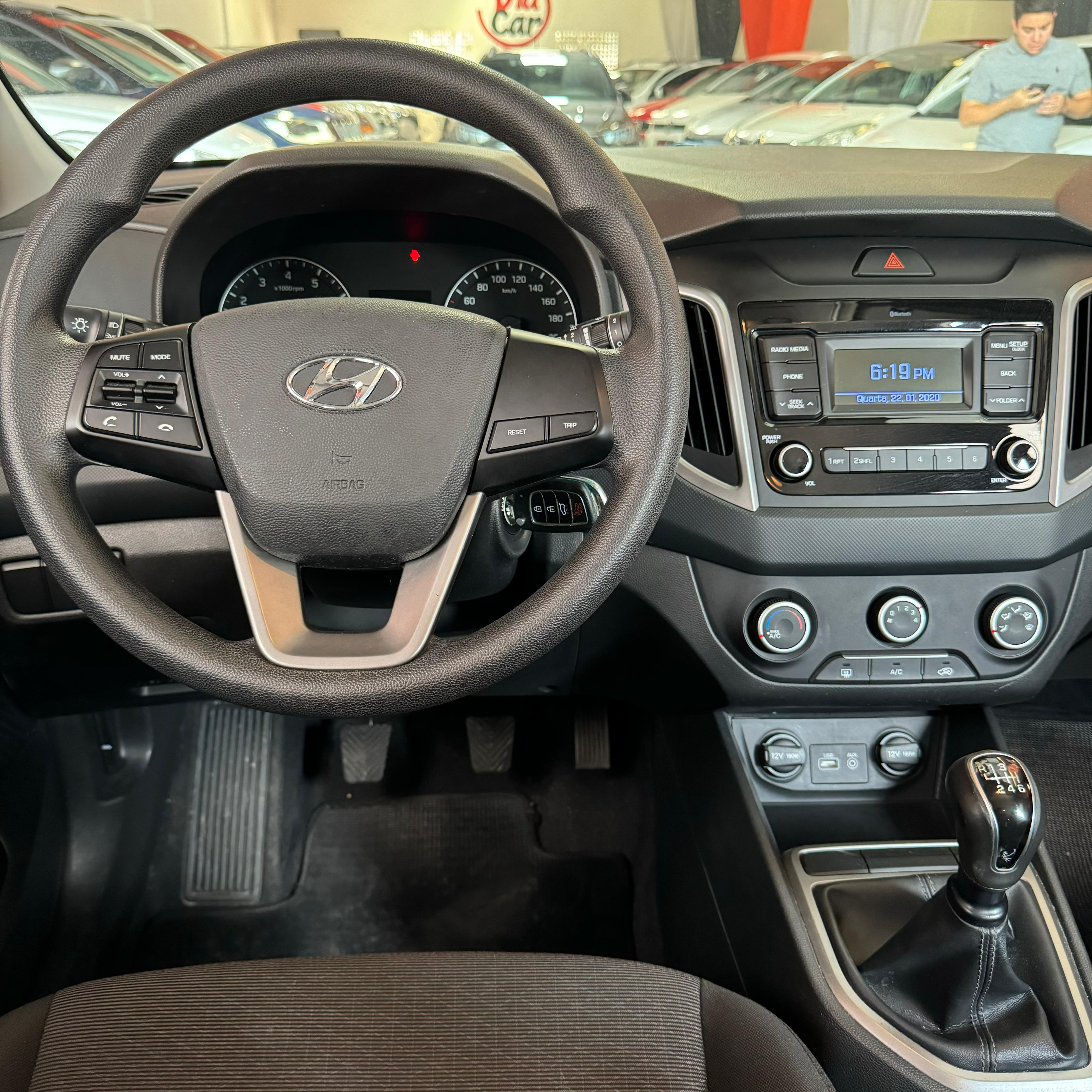 HYUNDAI         CRETA