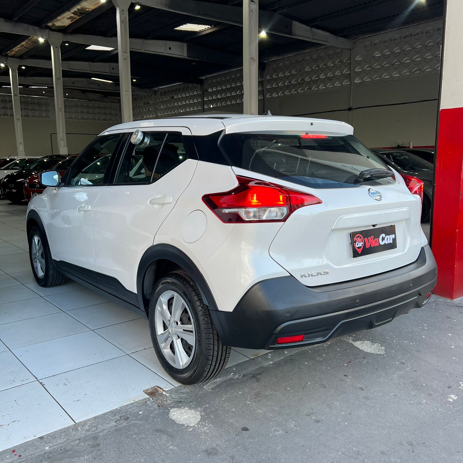 NISSAN         KICKS