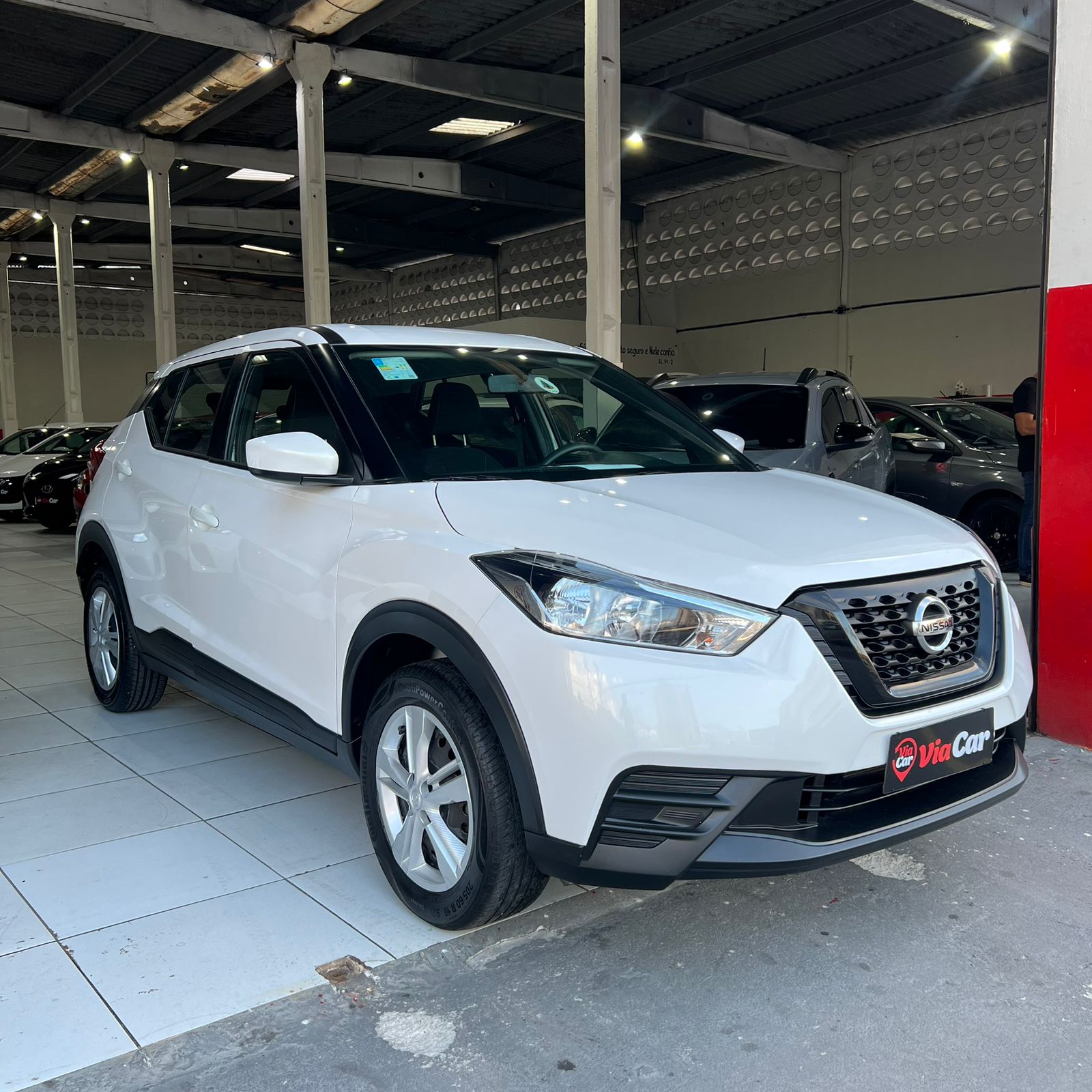 NISSAN         KICKS