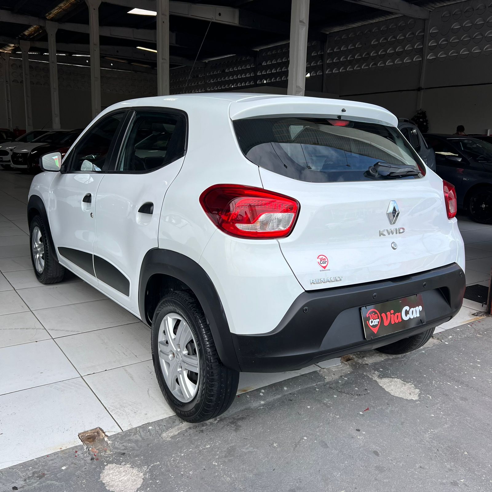 RENAULT         KWID