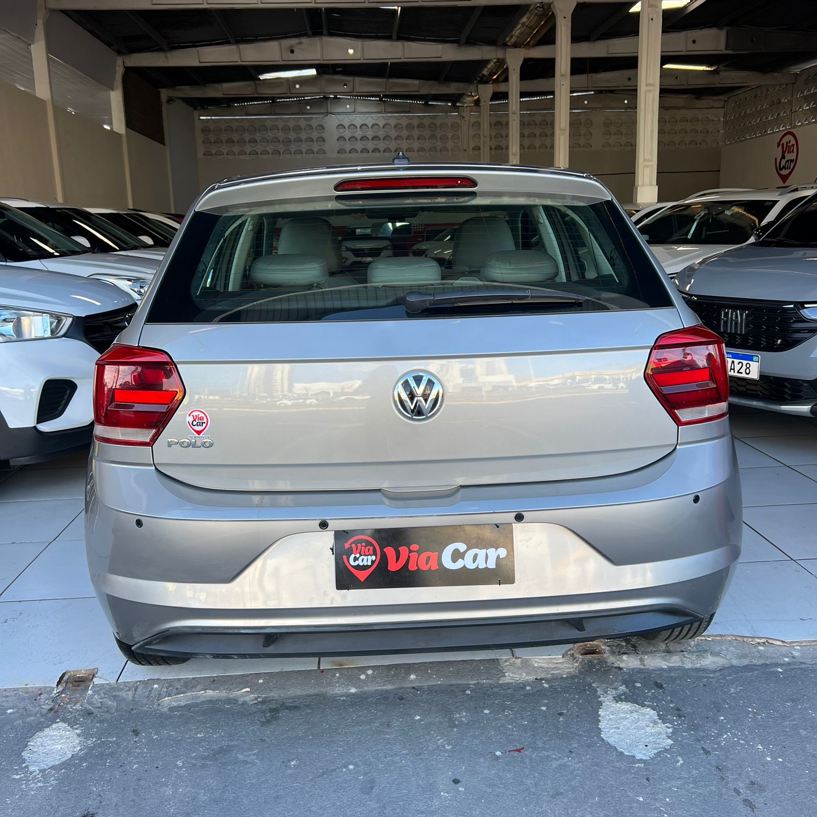 VOLKSWAGEN         POLO